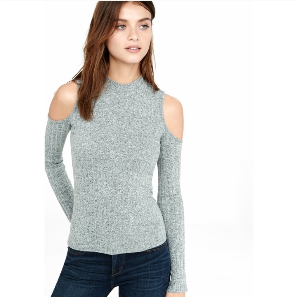 Ribbed Cold Shoulder Top